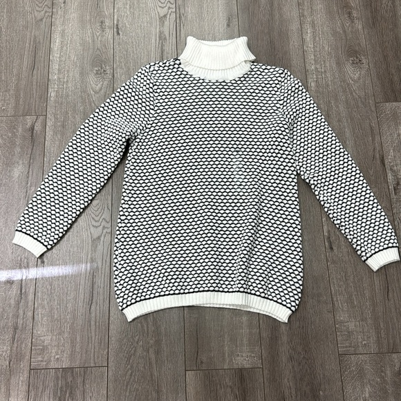 Karen Scott turtleneck sweater size medium new with tags black and white MEDIUM - Picture 5 of 5